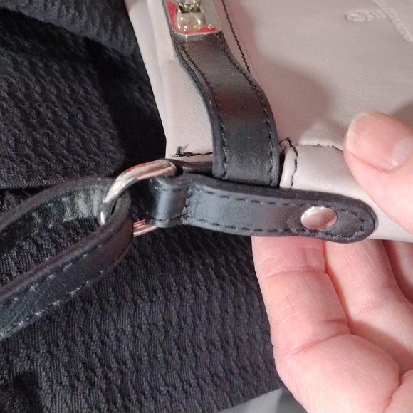 Borgo Degli Etruschi light gray and black leather mini shoulder bag. Mint cond - Picture 5 of 9